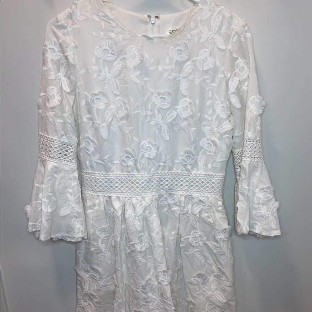 Gently Worn Dress with floral appliqués.😍🤩